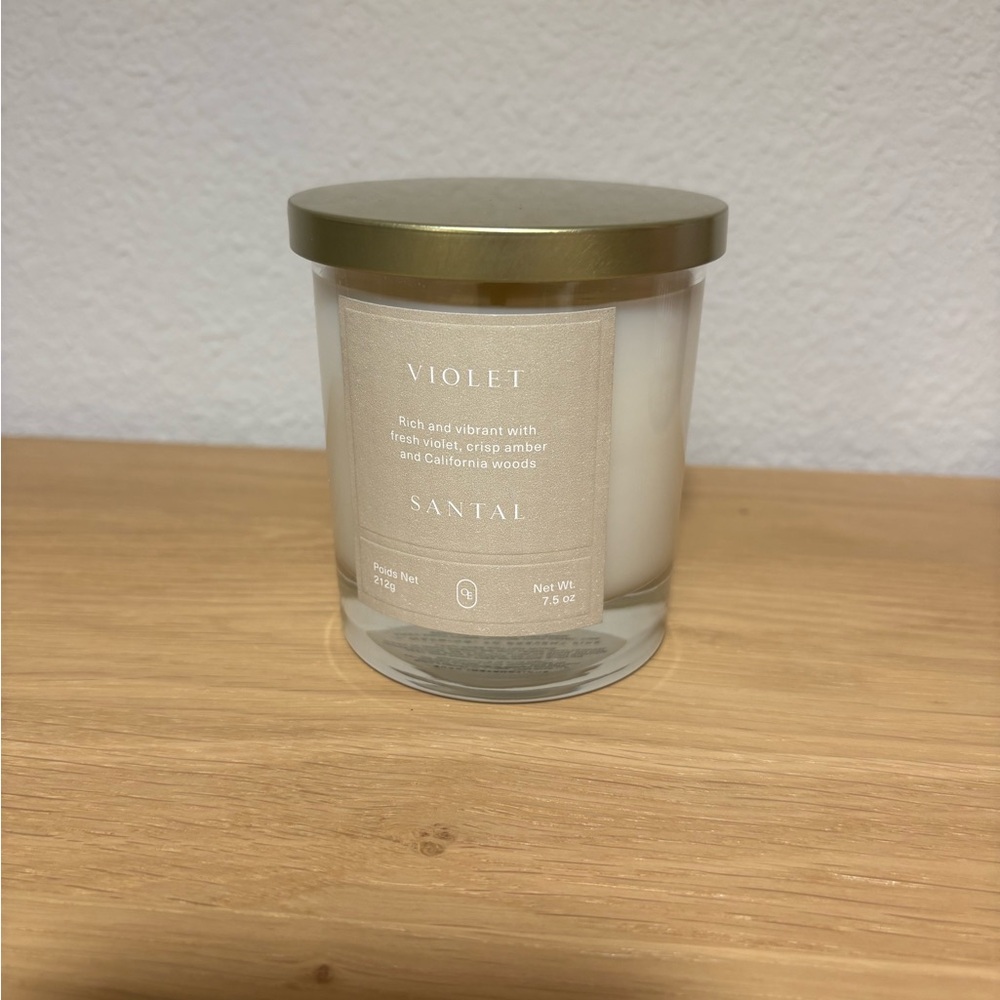 Oak Essentials Violet Santal Scented Candle